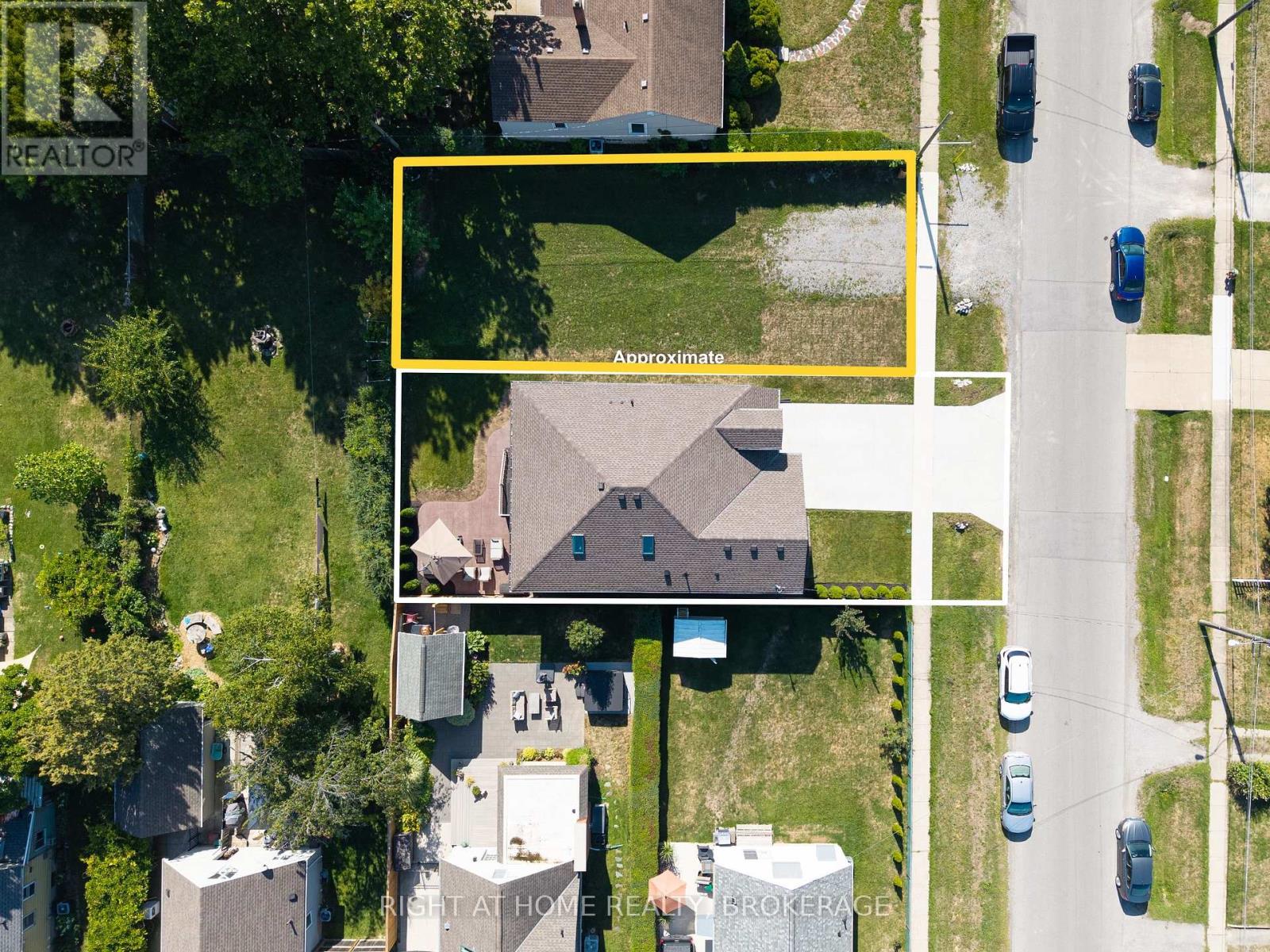 32a Dorothy Street, St. Catharines, Ontario  L2N 4A3 - Photo 3 - X13459992