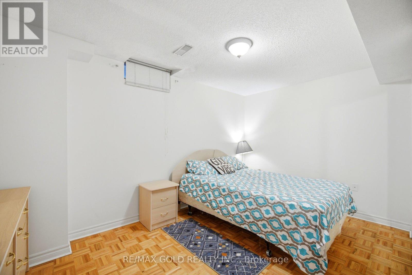 143 Royal Orchard Drive, Brampton, Ontario  L6X 4K6 - Photo 33 - W13465188
