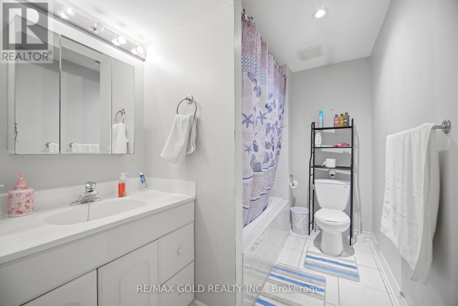 143 Royal Orchard Drive, Brampton, Ontario  L6X 4K6 - Photo 36 - W13465188