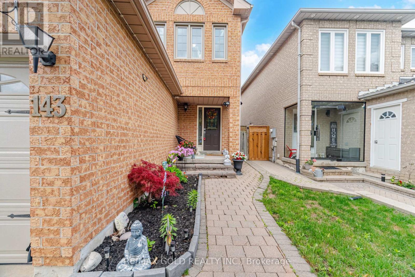 143 Royal Orchard Drive, Brampton, Ontario  L6X 4K6 - Photo 9 - W13465188