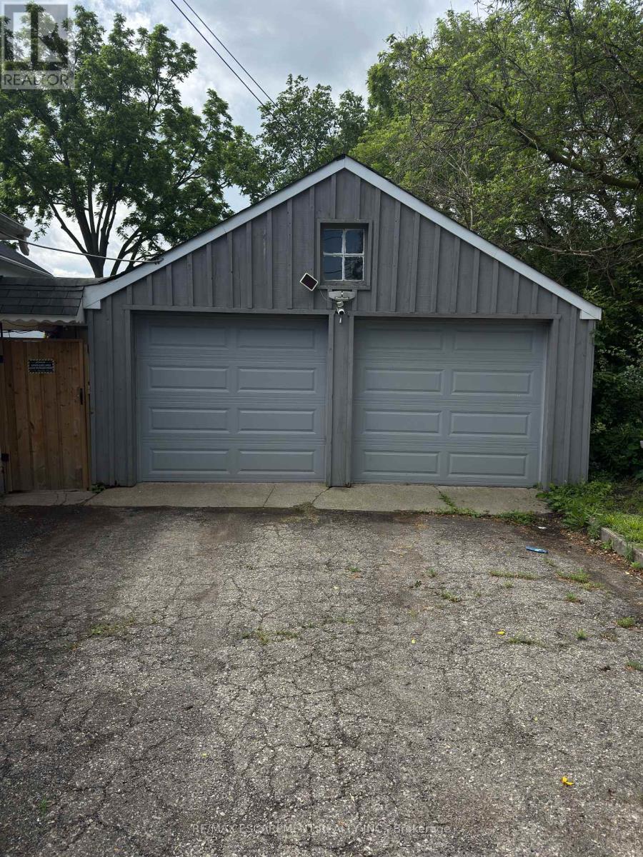 21 Cedar Street, Cambridge, Ontario  N1S 1T8 - Photo 3 - X13465196