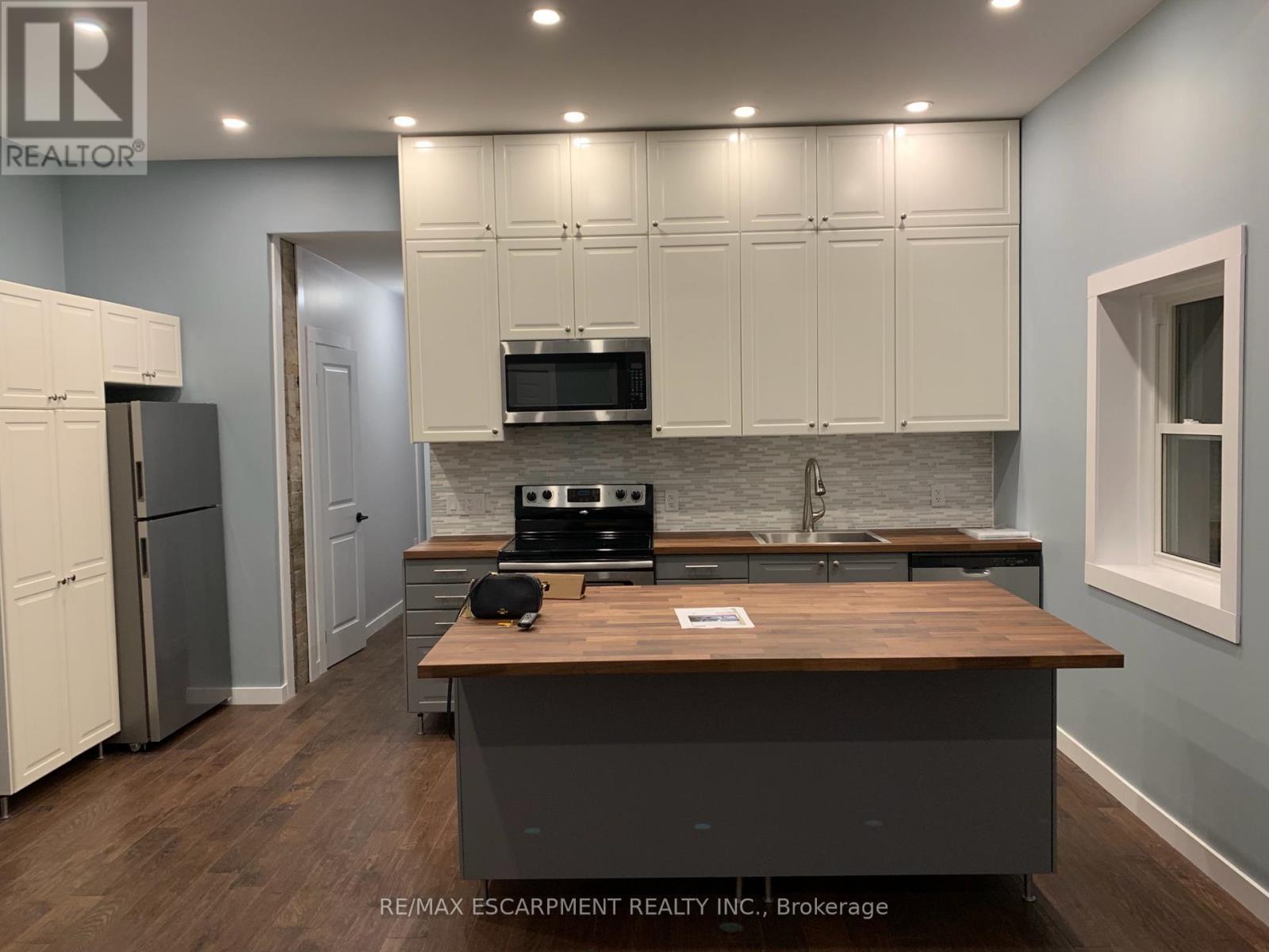 21 Cedar Street, Cambridge, Ontario  N1S 1T8 - Photo 4 - X13465196