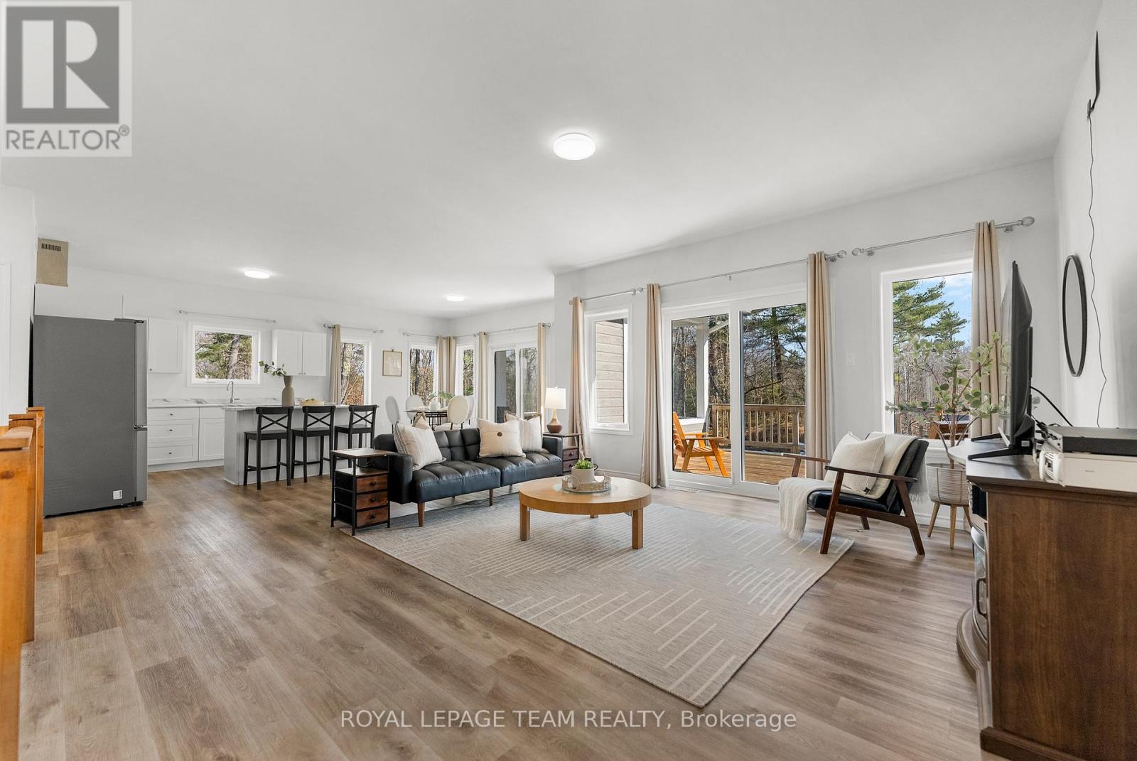 803 Barrett Chute Road, Greater Madawaska, Ontario  K0J 1H0 - Photo 12 - X12998678