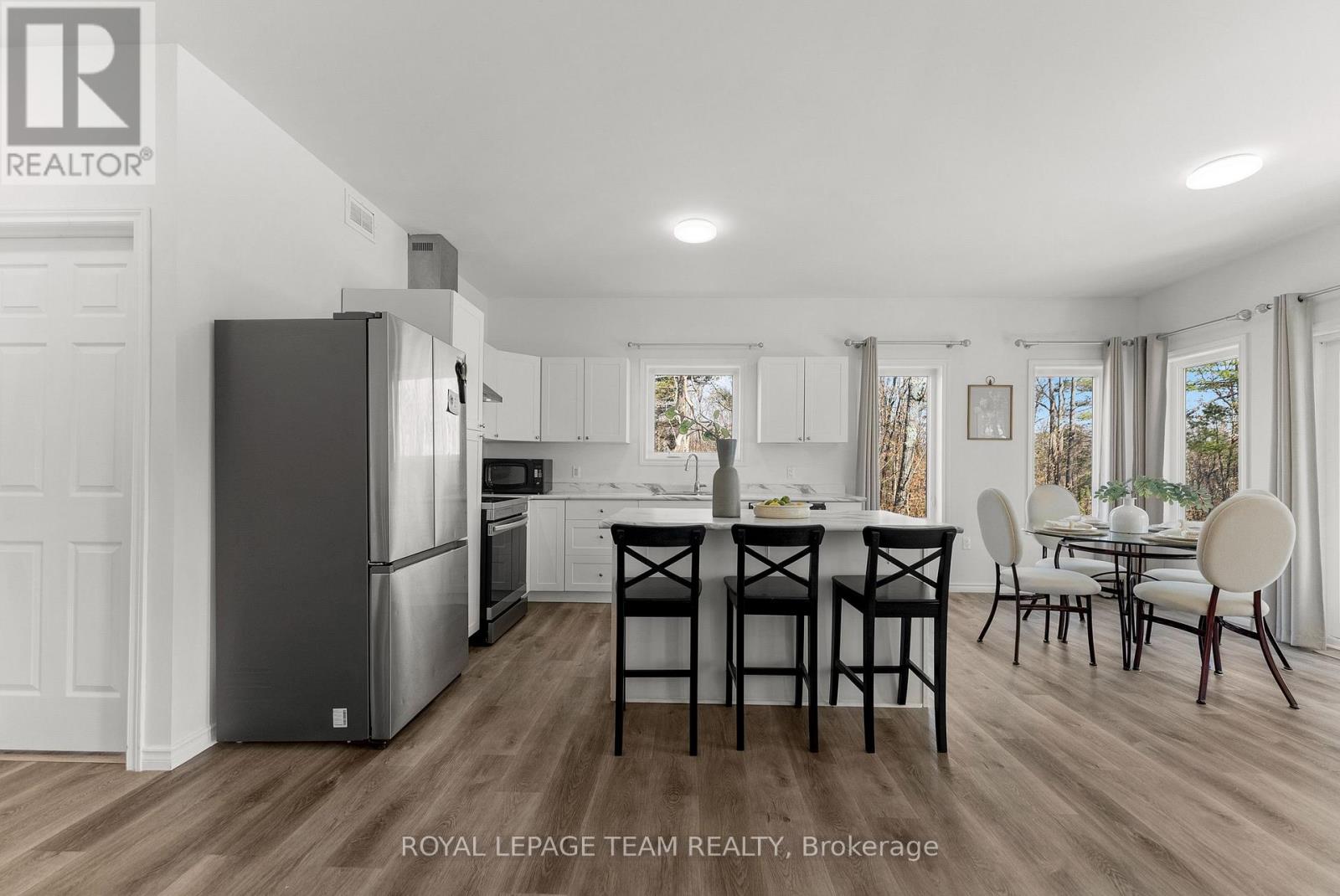 803 Barrett Chute Road, Greater Madawaska, Ontario  K0J 1H0 - Photo 15 - X12998678