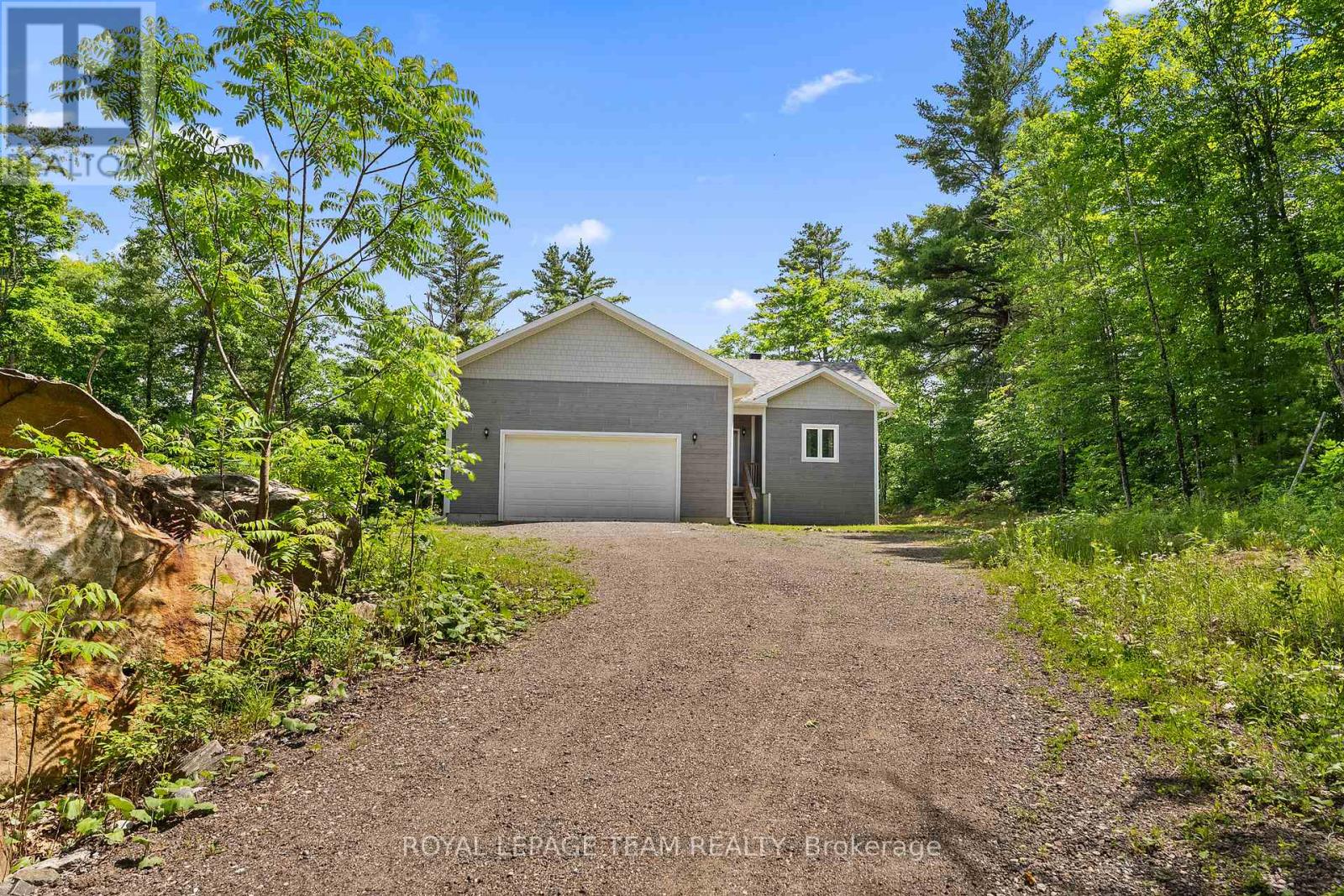 803 Barrett Chute Road, Greater Madawaska, Ontario  K0J 1H0 - Photo 6 - X12998678