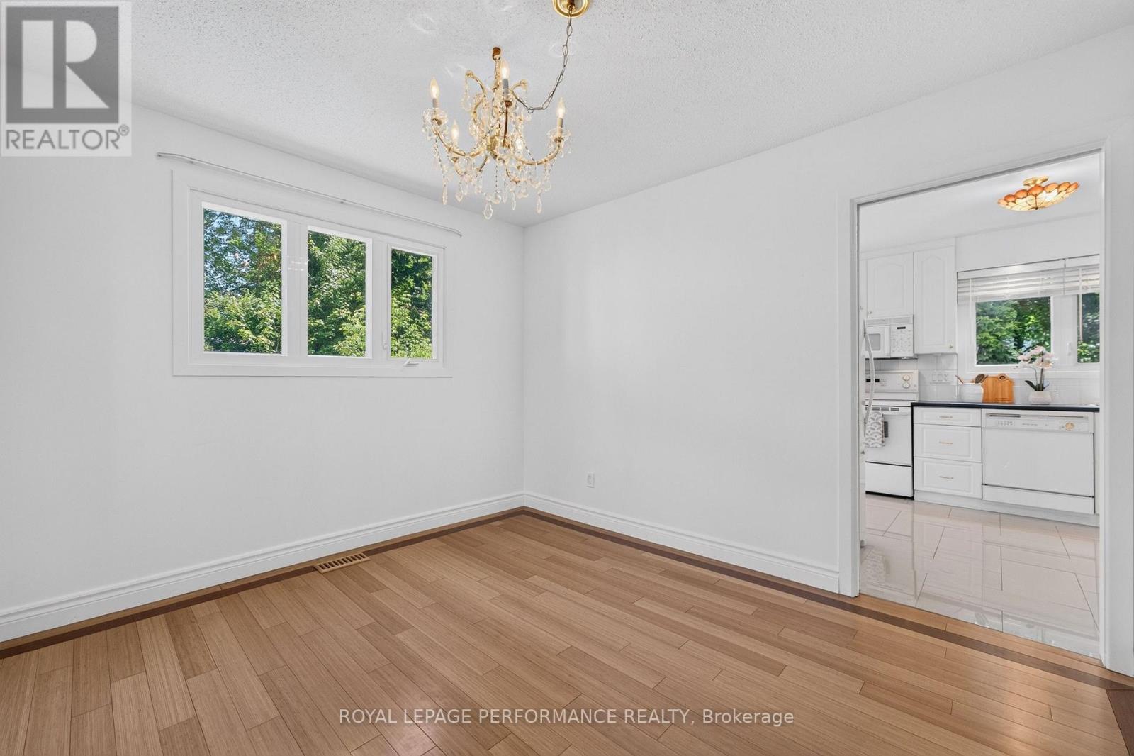 2365 Keystone Court, Ottawa, Ontario  K1W 1B1 - Photo 10 - X13465232
