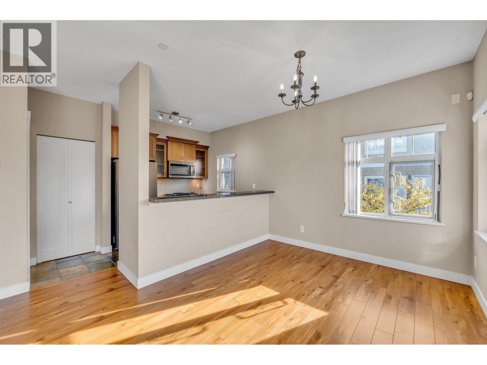 157 7388 Macpherson Avenue, Burnaby, British Columbia  V5J 0A1 - Photo 7 - R3137697