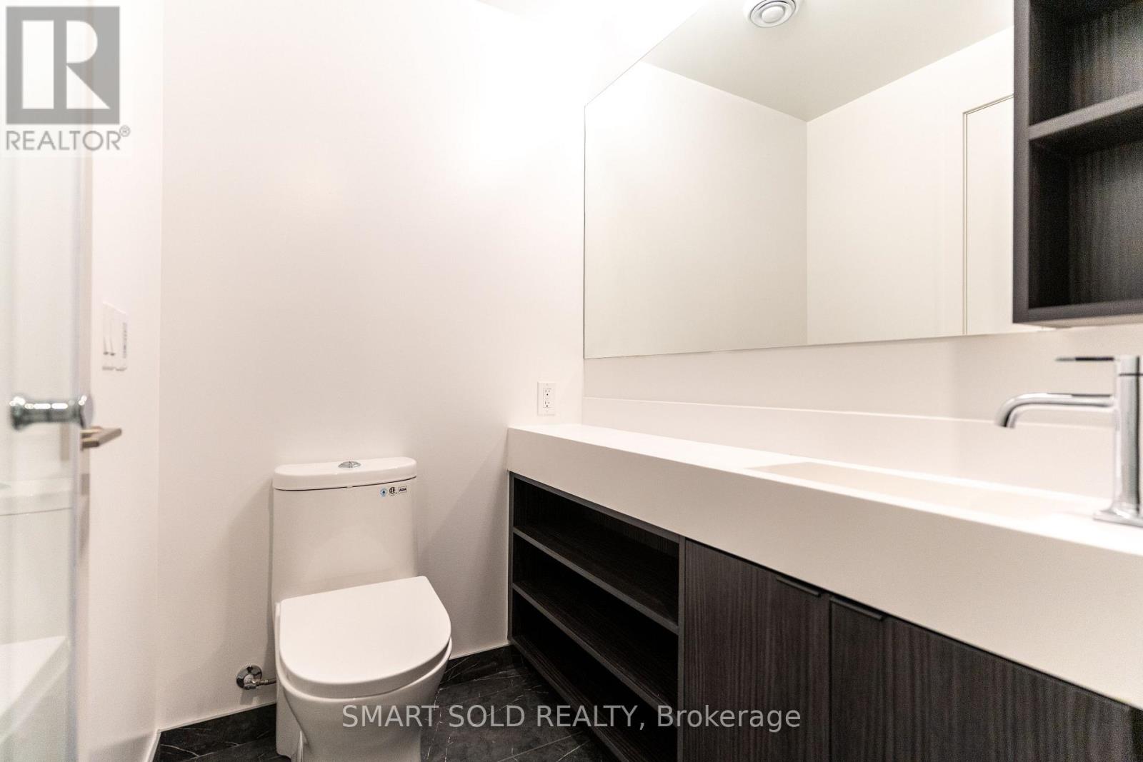 5609 - 252 Church Street, Toronto, Ontario  M5B 0E6 - Photo 10 - C13454024