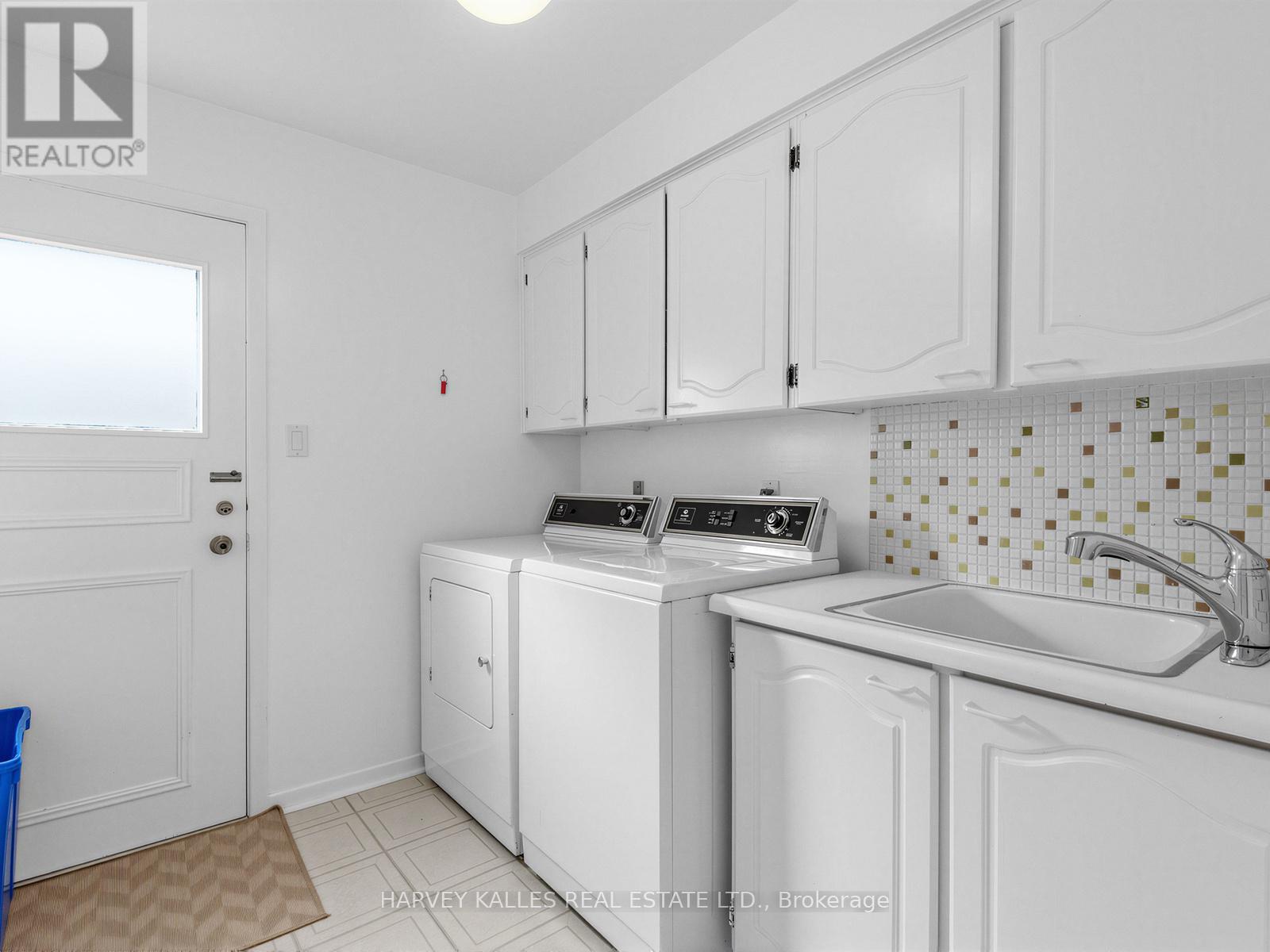 89 Ames Circle, Toronto, Ontario  M3B 3C2 - Photo 21 - C13465228