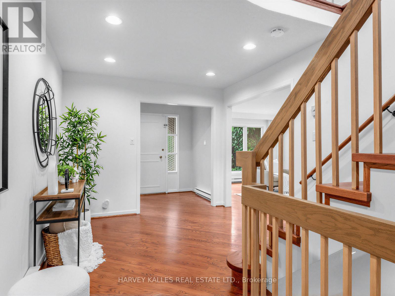 89 Ames Circle, Toronto, Ontario  M3B 3C2 - Photo 5 - C13465228