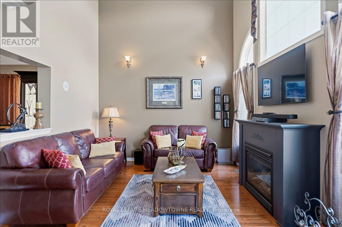 3 St Phillip Court, Whitby, Ontario  L1P 0A5 - Photo 16 - E13463038