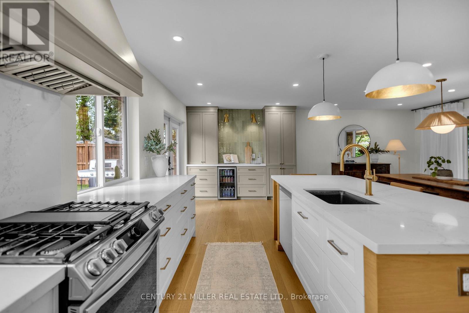 5211 Tamarac Drive, Burlington, Ontario  L7L 3N3 - Photo 10 - W13465248