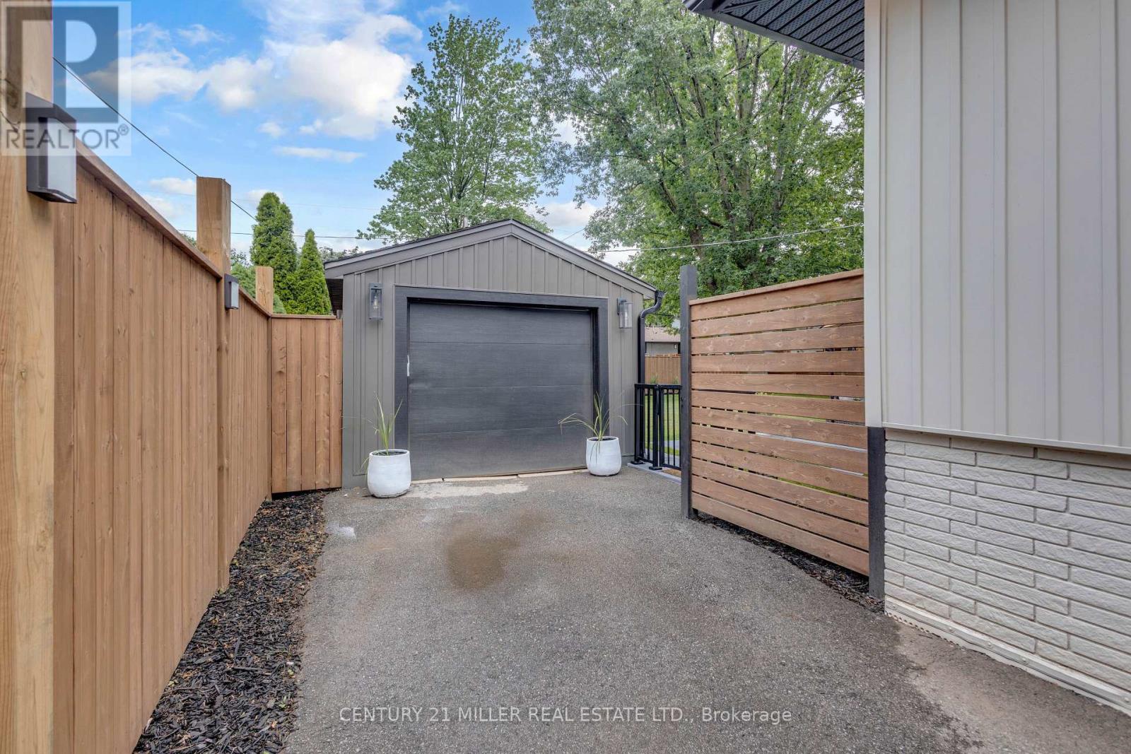 5211 Tamarac Drive, Burlington, Ontario  L7L 3N3 - Photo 32 - W13465248