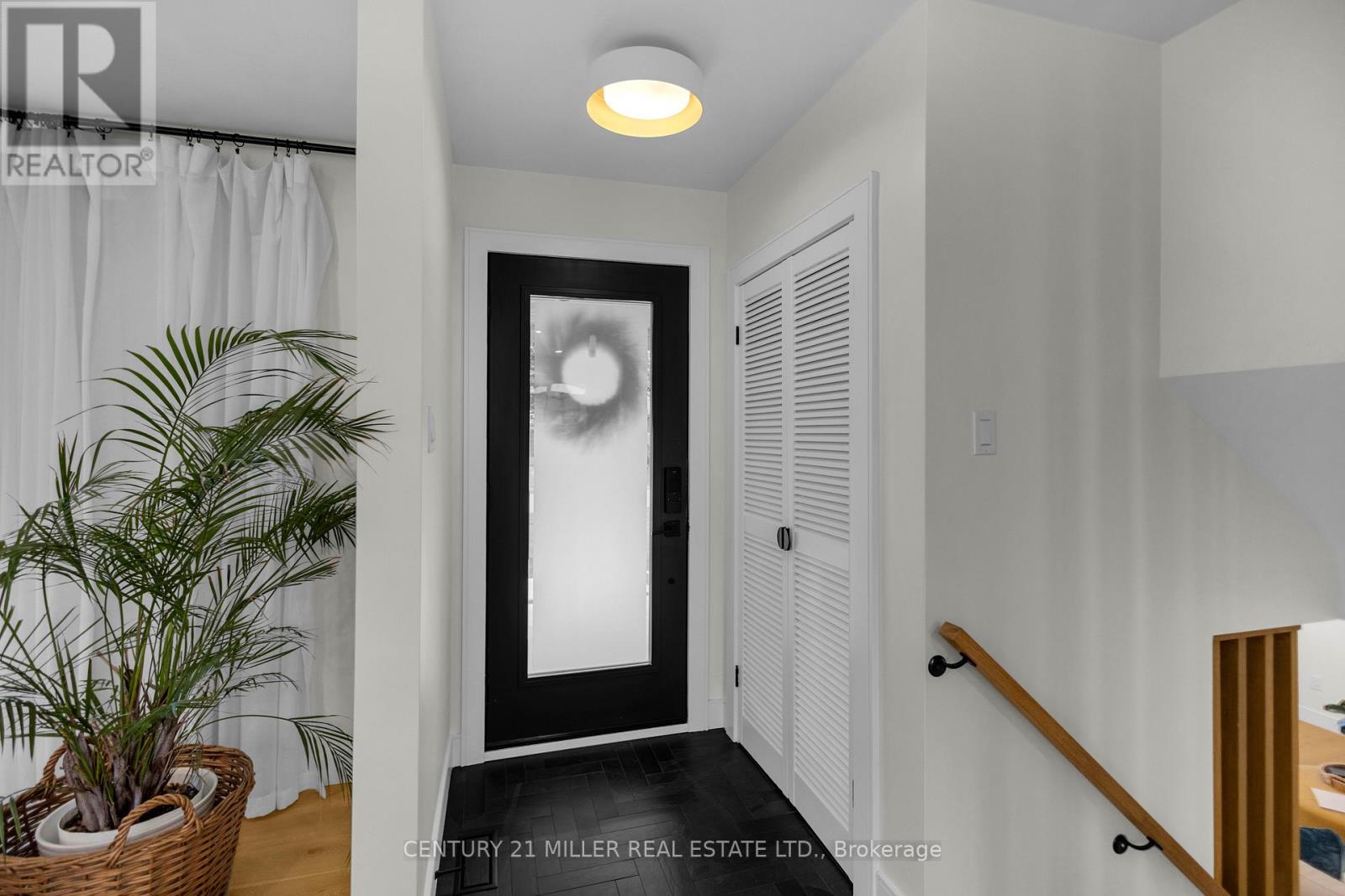 5211 Tamarac Drive, Burlington, Ontario  L7L 3N3 - Photo 6 - W13465248