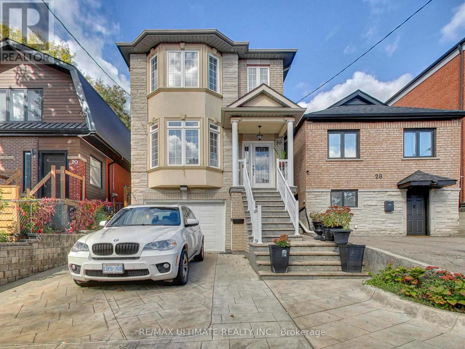 26 DYNEVOR ROAD, Toronto, Ontario