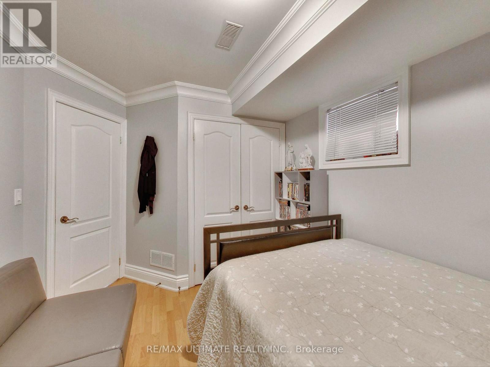 26 Dynevor Road, Toronto, Ontario  M6E 3X1 - Photo 29 - W13465260