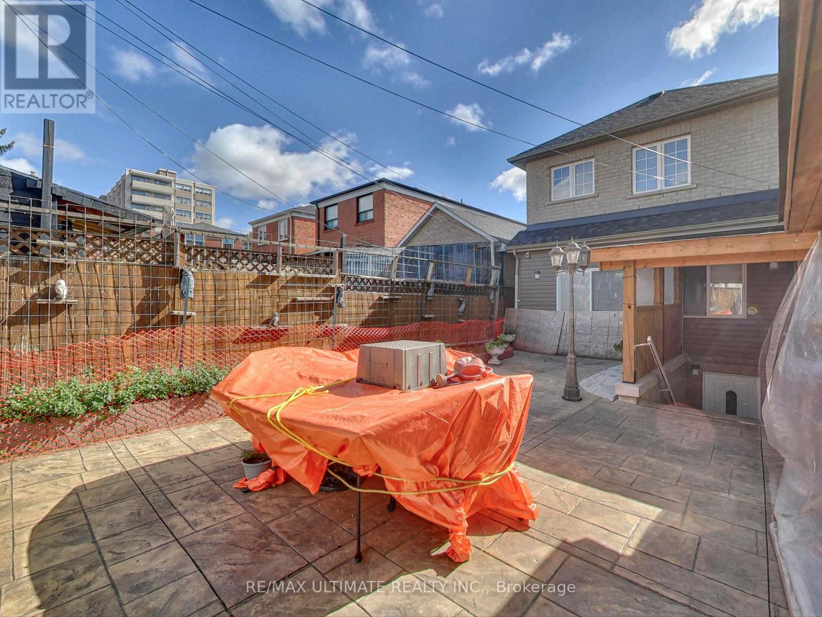 26 Dynevor Road, Toronto, Ontario  M6E 3X1 - Photo 31 - W13465260