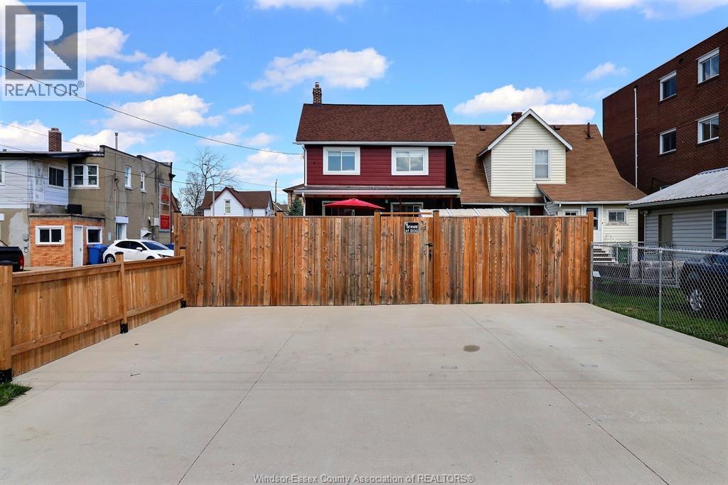 883 Pillette, Windsor, Ontario  N8Y 3B4 - Photo 36 - 26014574