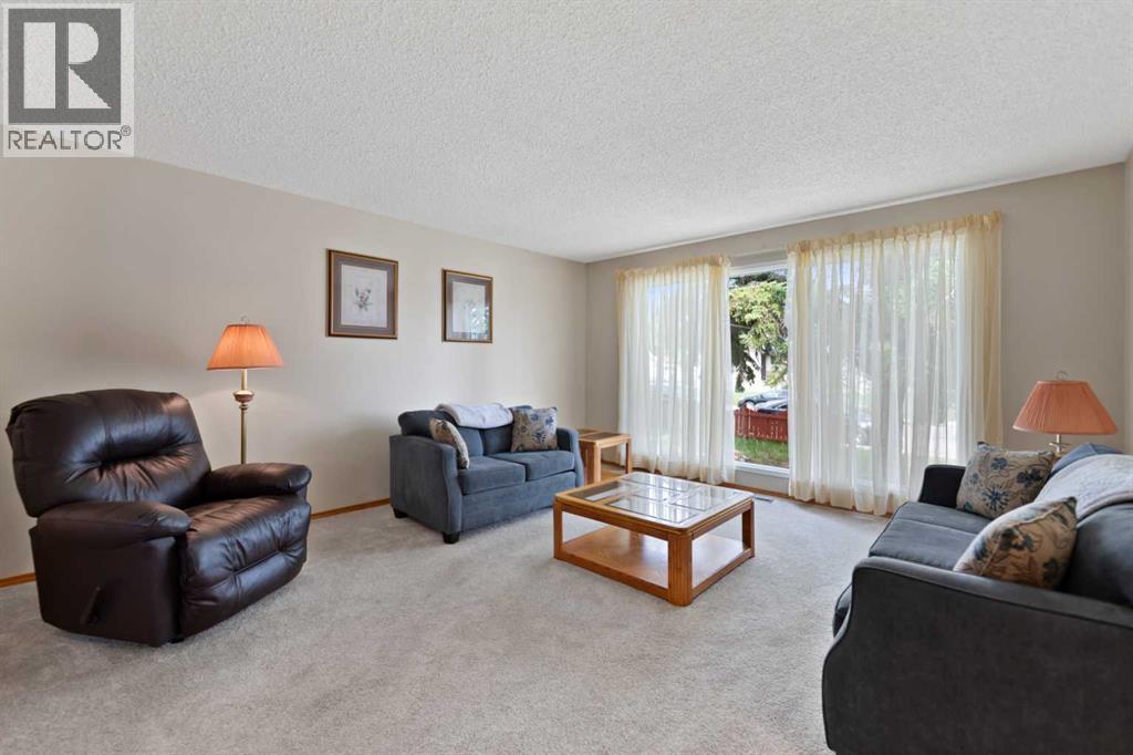 4519 26 Avenue Se, Calgary, Alberta  T2B 2K4 - Photo 7 - A2321687