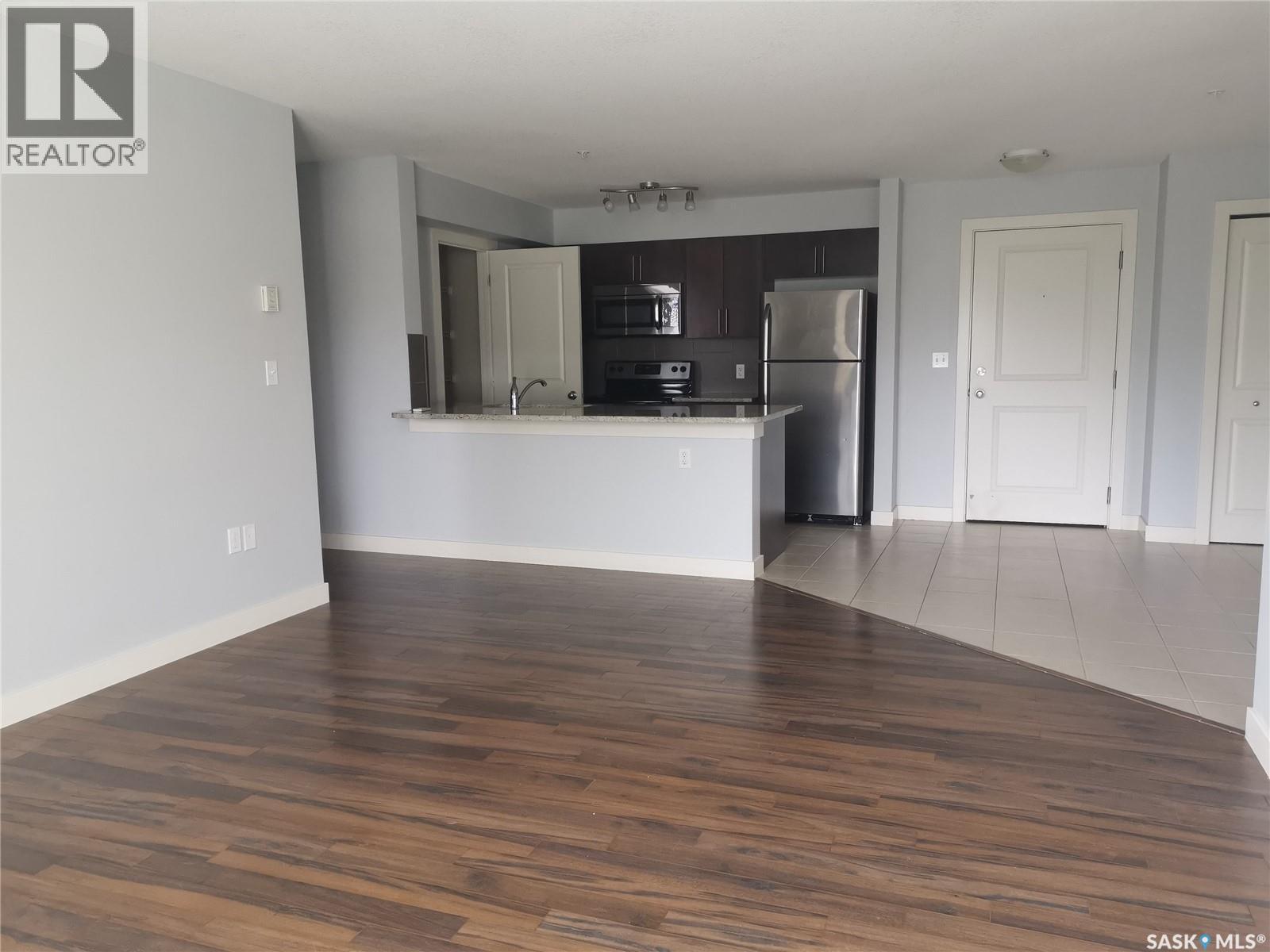 104 306 Petterson Drive, Estevan, Saskatchewan S4A 2A8 - Photo 6 - SK040023