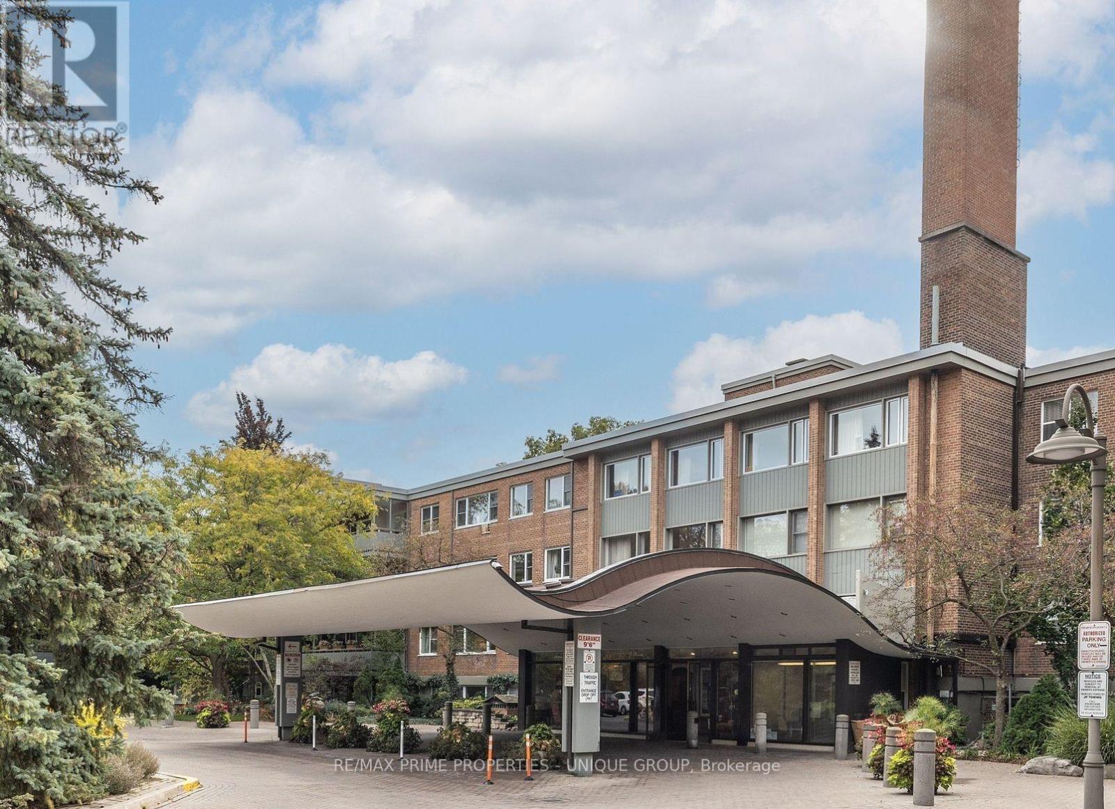 644 - 21 DALE AVENUE, Toronto, Ontario