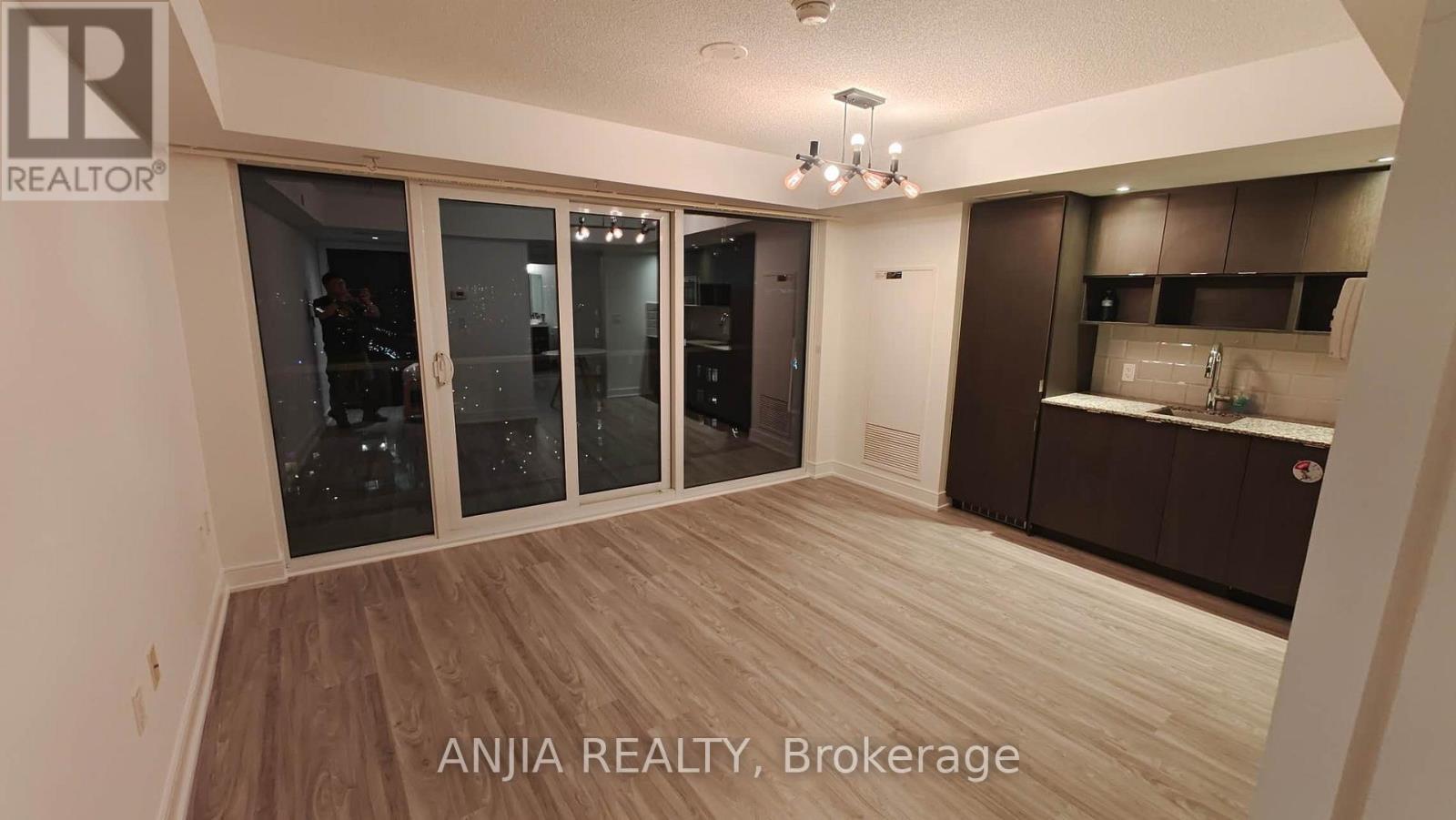 2006 - 89 Mcgill Street, Toronto, Ontario  M5B 1H5 - Photo 8 - C13172504