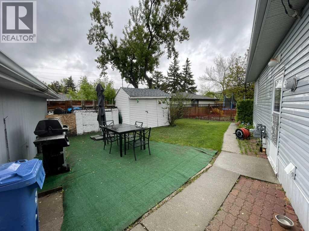 4803 Montana Crescent NW, Calgary, Alberta  T3B 1E7 - Photo 28 - A2317811
