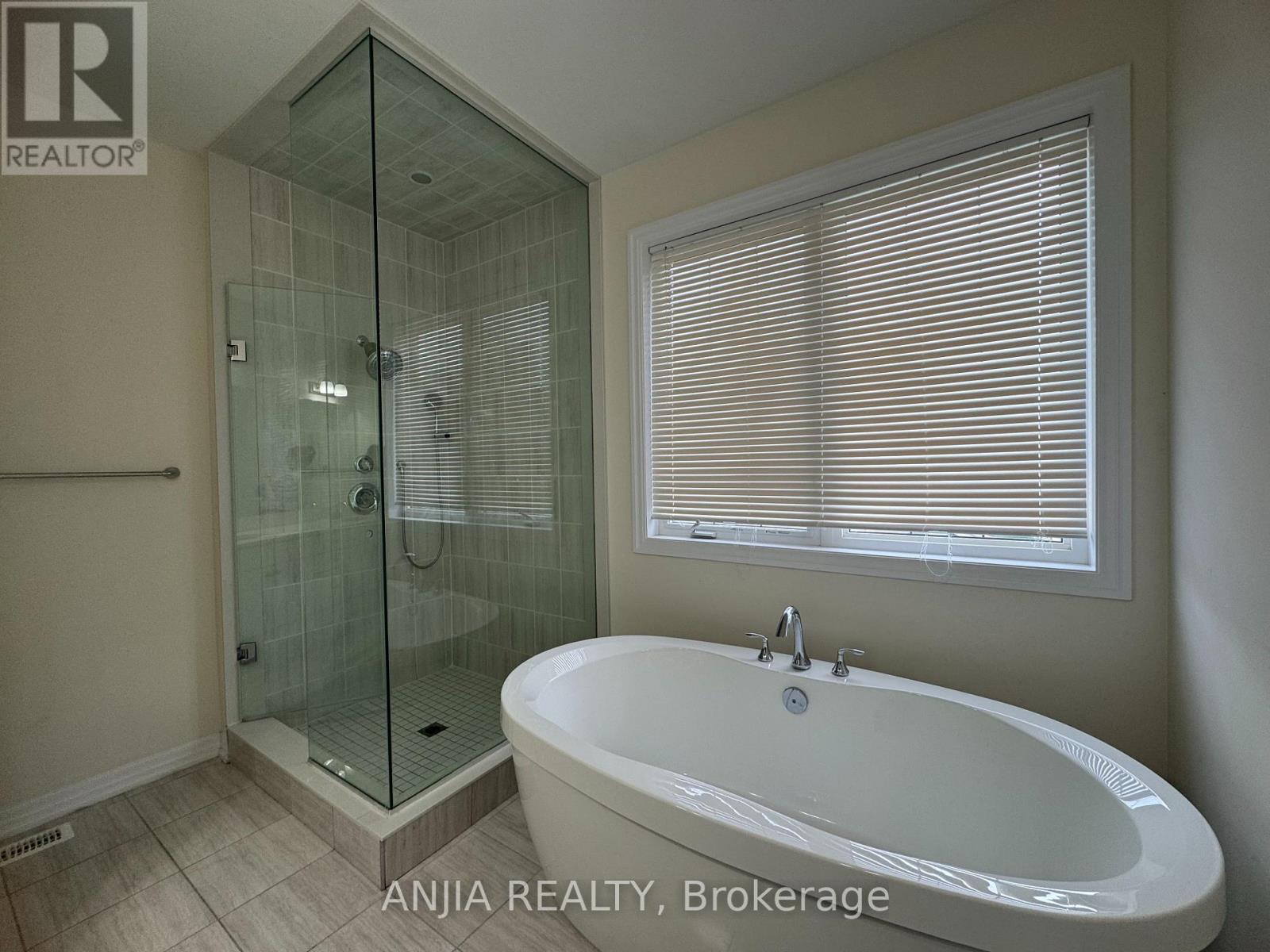 3345 Erasmum Street, Oakville, Ontario  L6M 0T1 - Photo 10 - W13443256