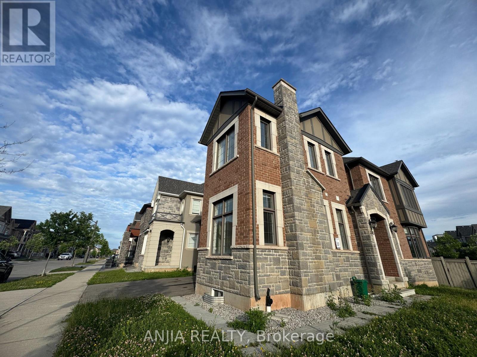 3345 Erasmum Street, Oakville, Ontario  L6M 0T1 - Photo 2 - W13443256