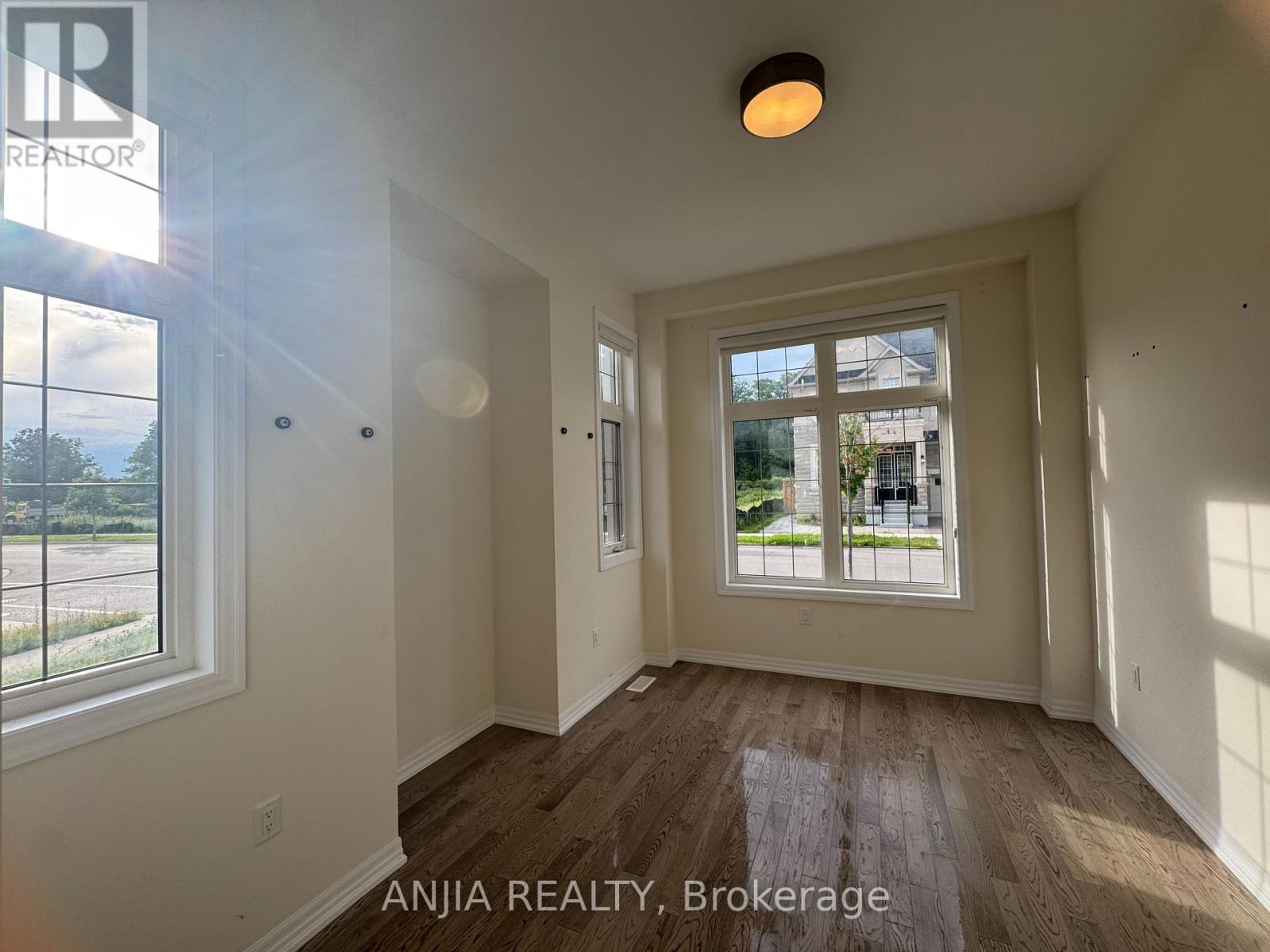 3345 Erasmum Street, Oakville, Ontario  L6M 0T1 - Photo 7 - W13443256