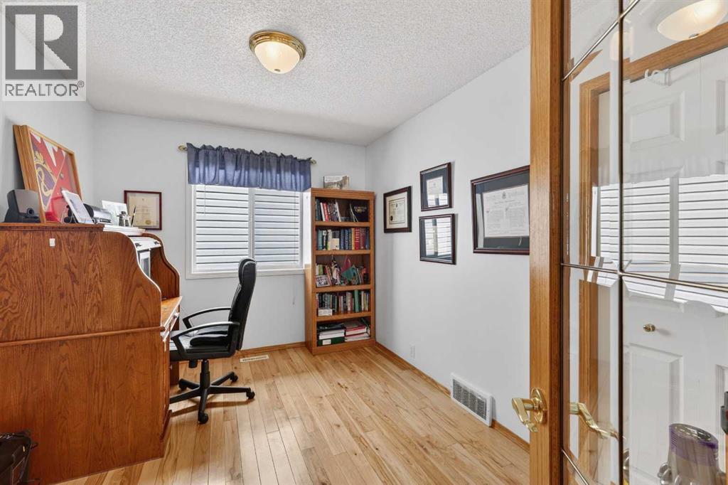 86 Chapalina Way Se, Calgary, Alberta  T2X 3P4 - Photo 24 - A2310389