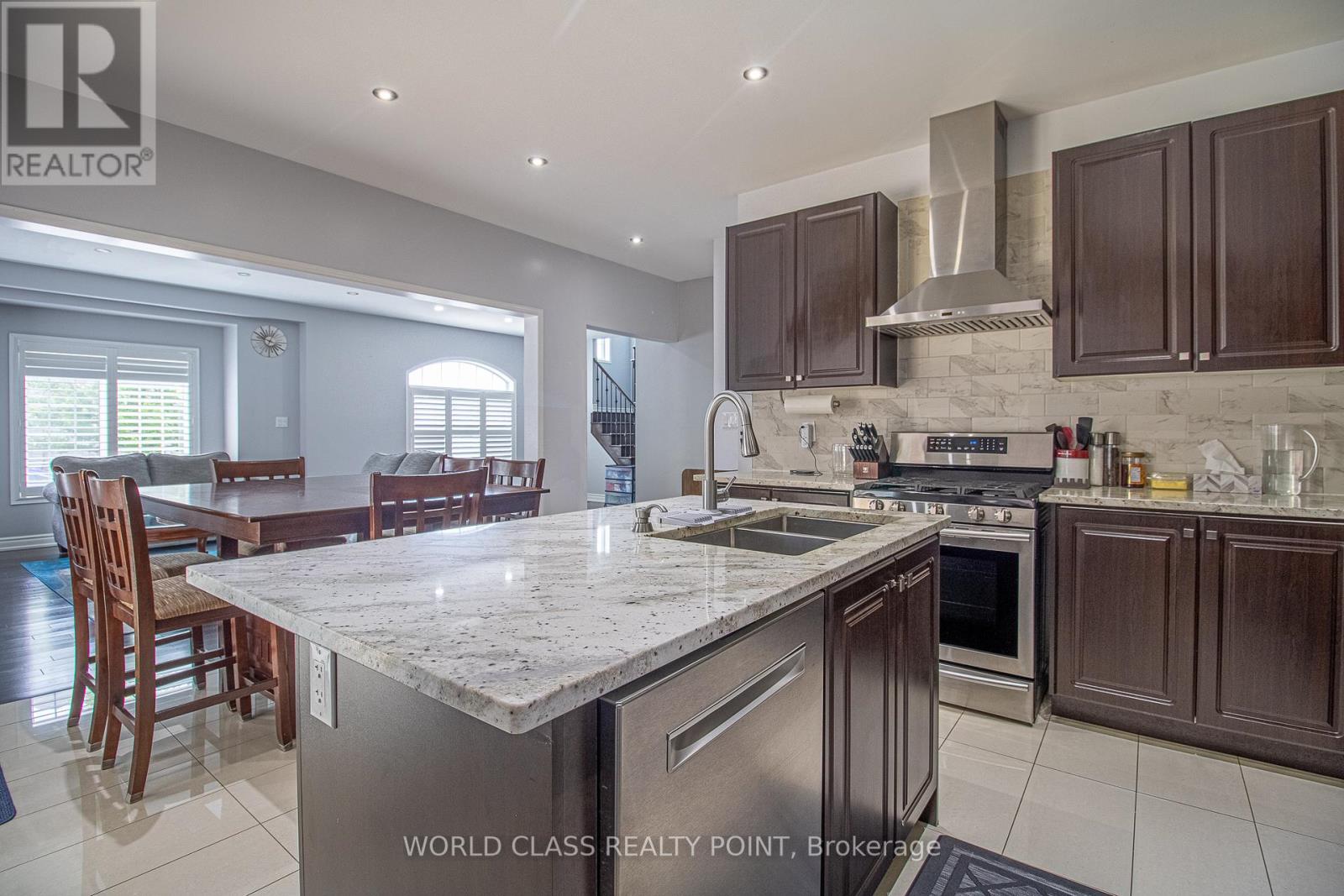 67 Turnerbury Avenue, Ajax, Ontario  L1Z 0K6 - Photo 15 - E13465288