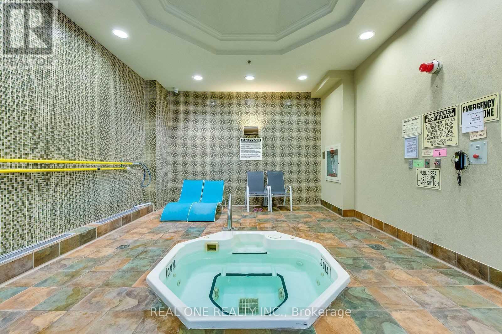 1611 - 349 Rathburn Road W, Mississauga, Ontario  L5B 0G9 - Photo 21 - W13465294