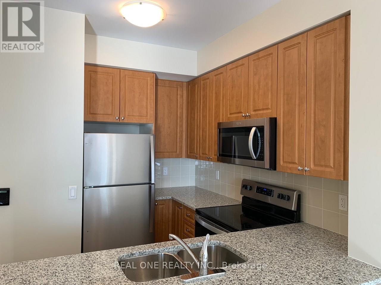 1611 - 349 Rathburn Road W, Mississauga, Ontario  L5B 0G9 - Photo 8 - W13465294