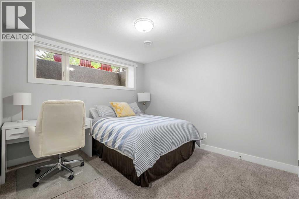 529 30 Avenue NW, Calgary, Alberta  T2M 2N7 - Photo 32 - A2318972