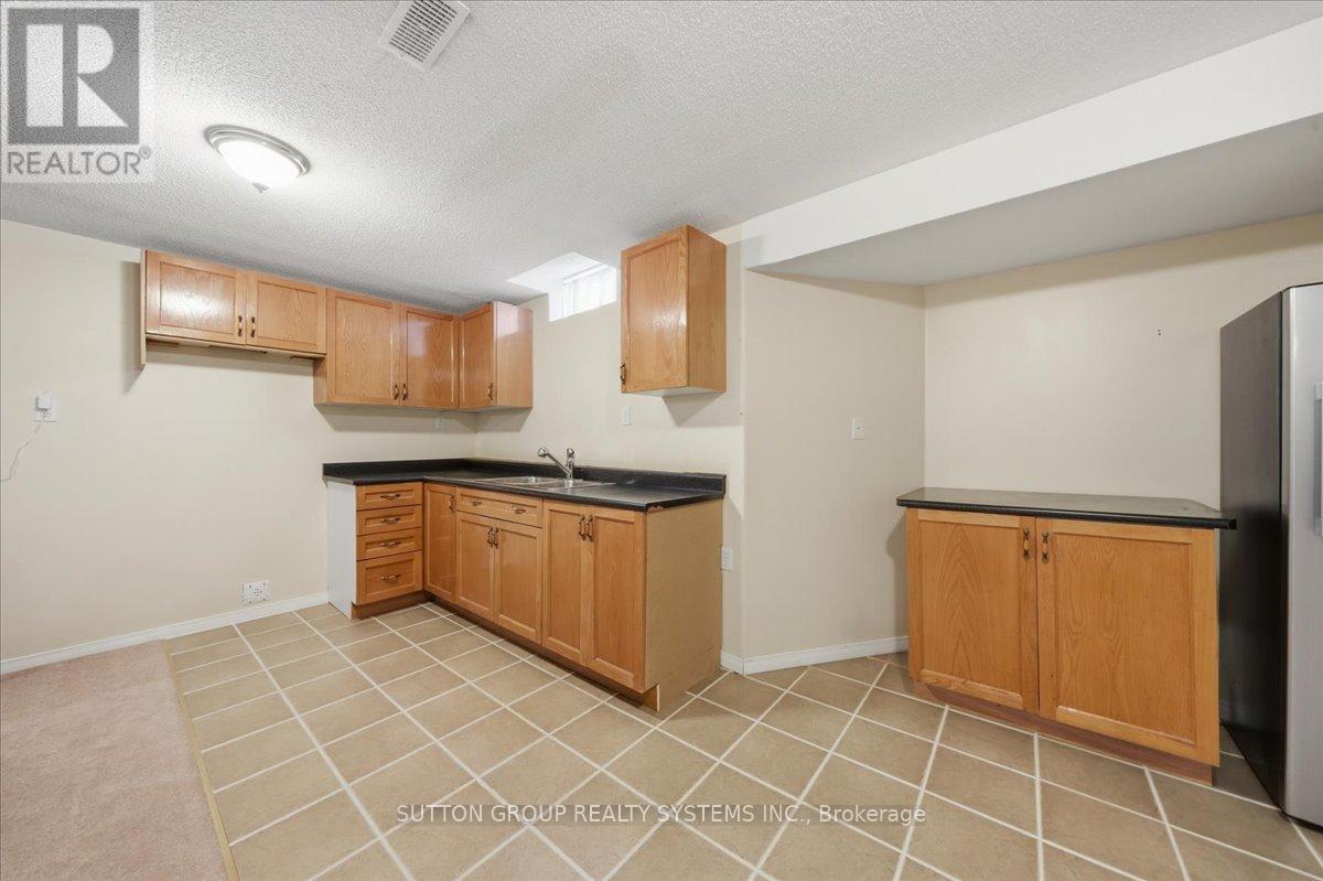 1382 Avon Drive, Mississauga, Ontario L5N 7Z3 - Photo 33 - W13164918