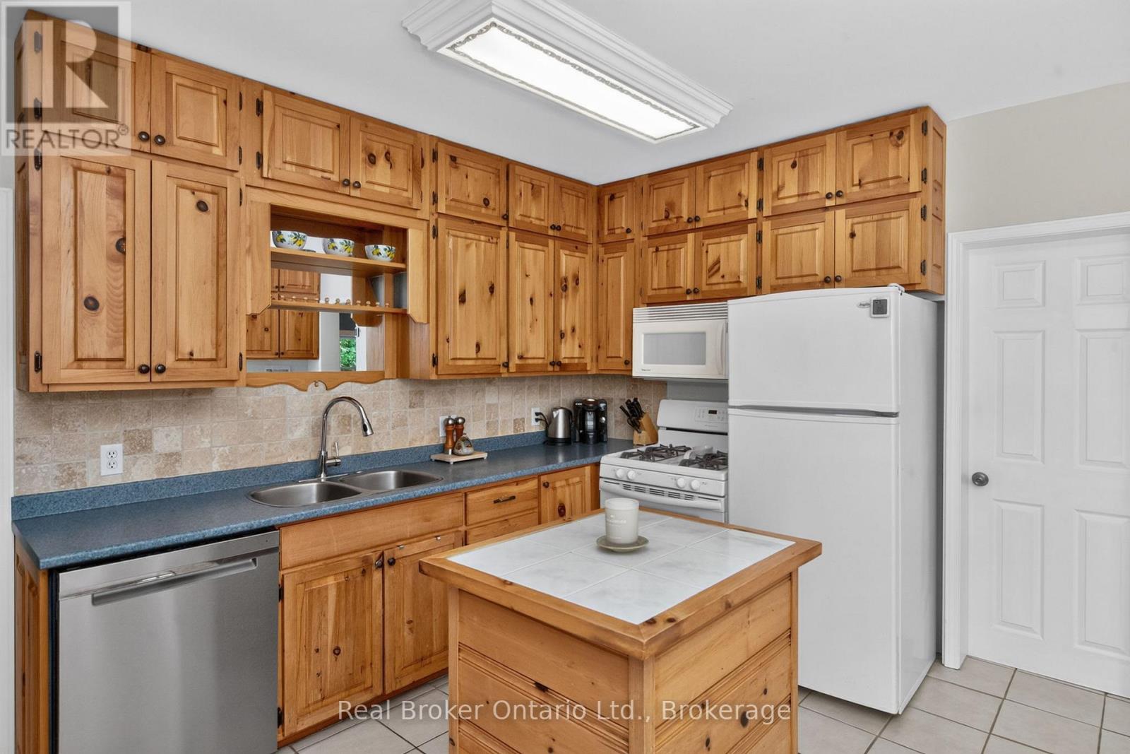 71 Park Street, Tay, Ontario  L0K 2A0 - Photo 12 - S13465314