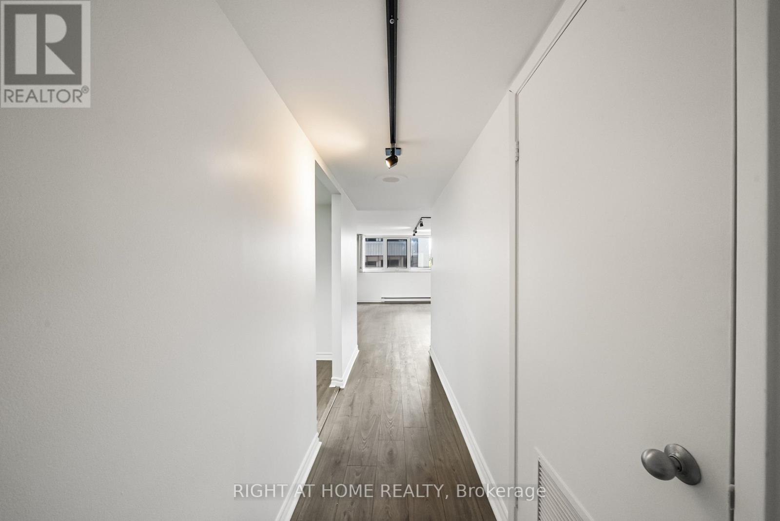 411 - 360 Bloor Street E, Toronto, Ontario  M4W 3M3 - Photo 11 - C13465382