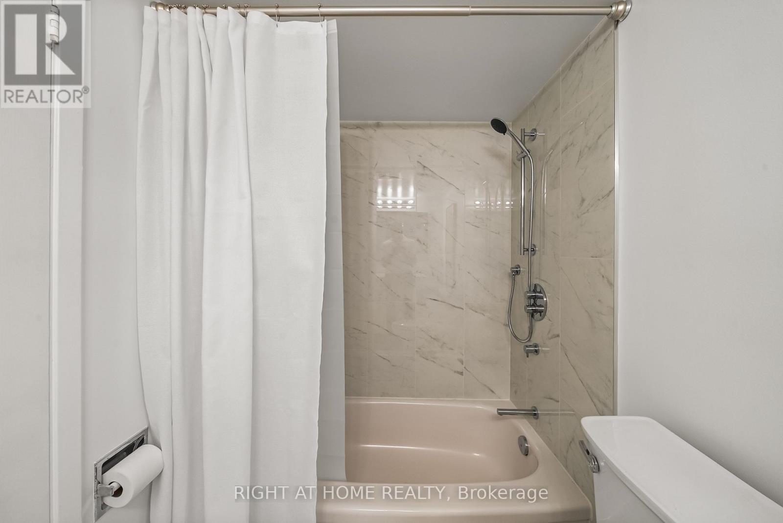 411 - 360 Bloor Street E, Toronto, Ontario  M4W 3M3 - Photo 18 - C13465382