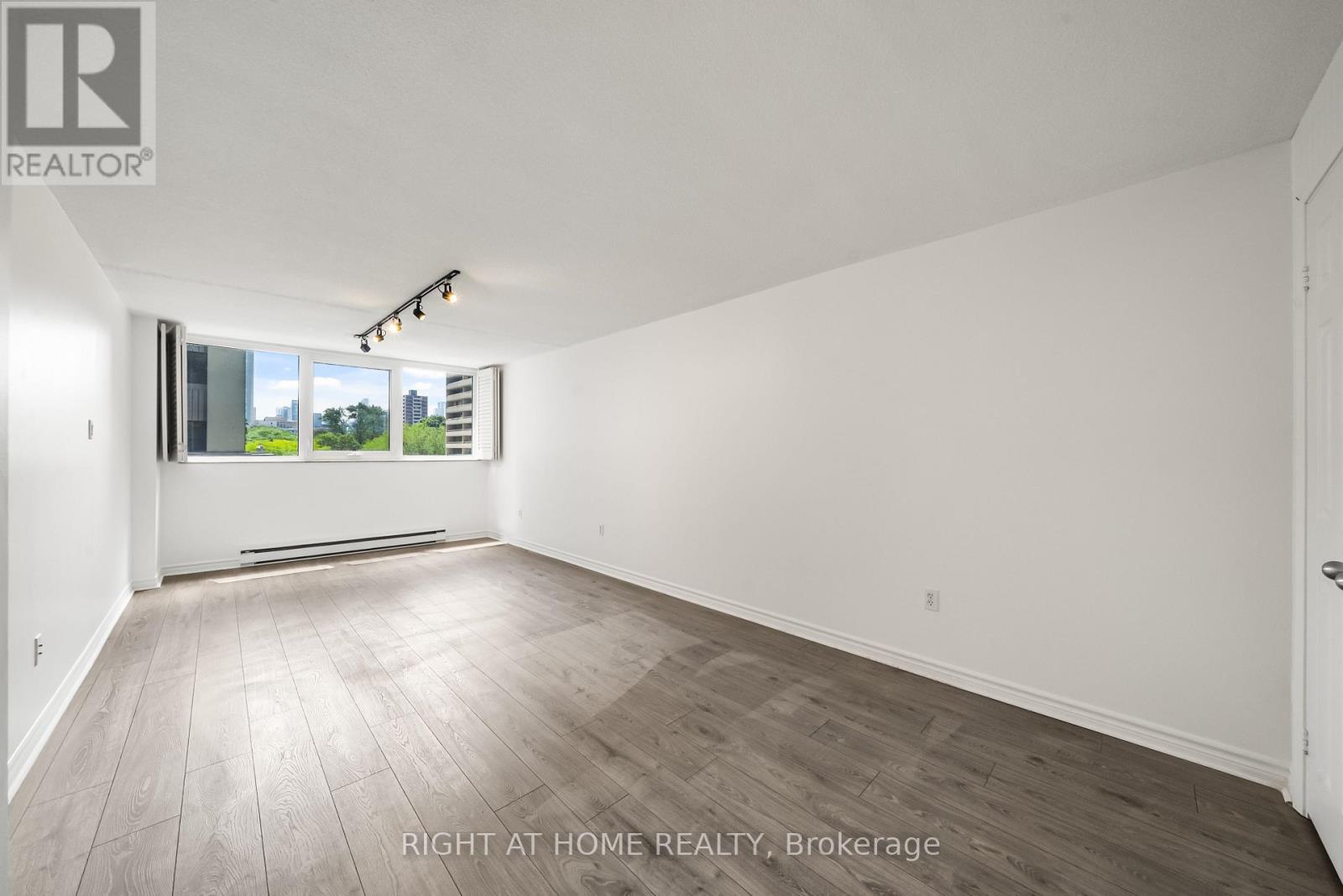 411 - 360 Bloor Street E, Toronto, Ontario  M4W 3M3 - Photo 19 - C13465382