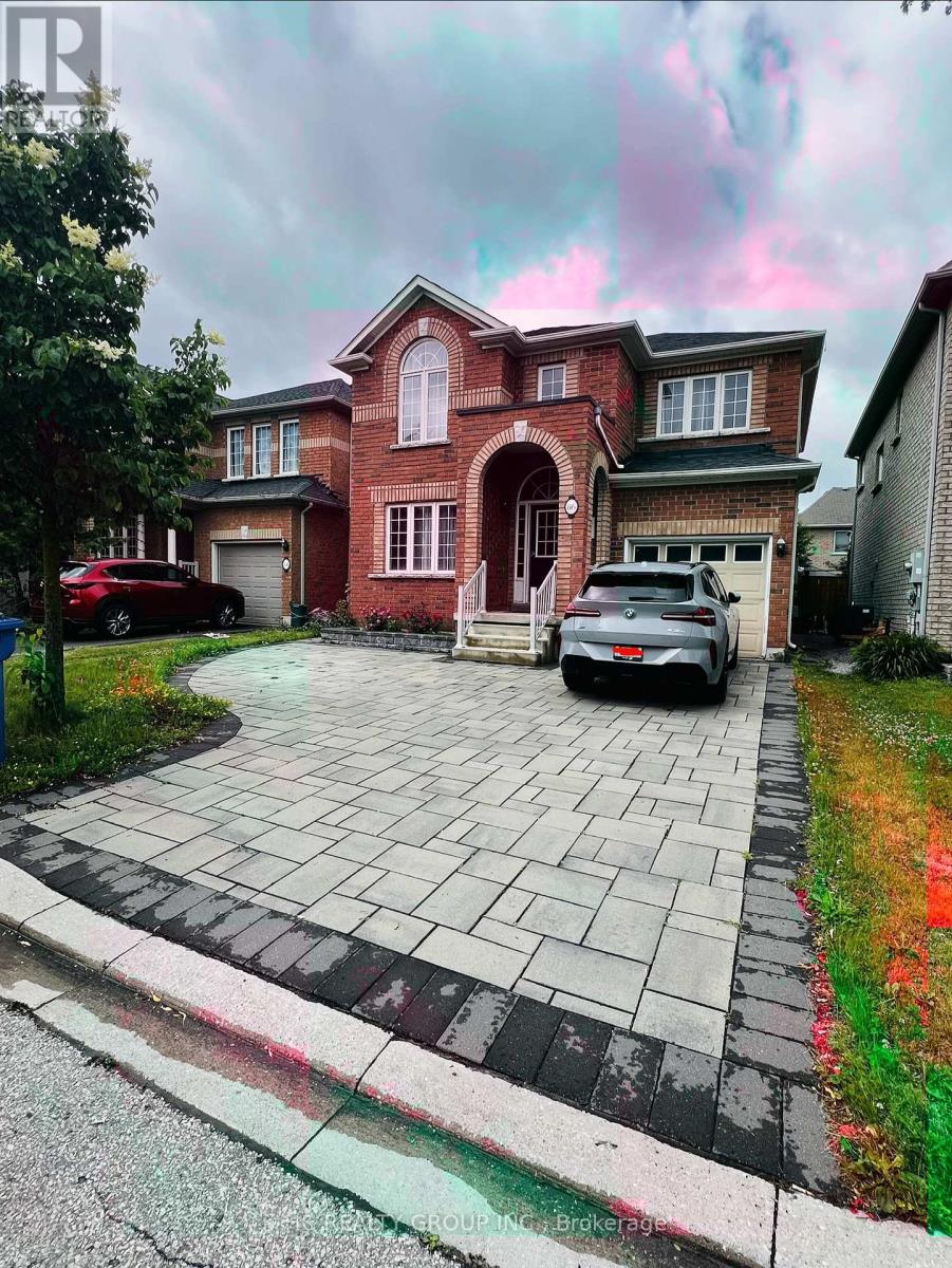 86 BEARE TRAIL, Newmarket, Ontario