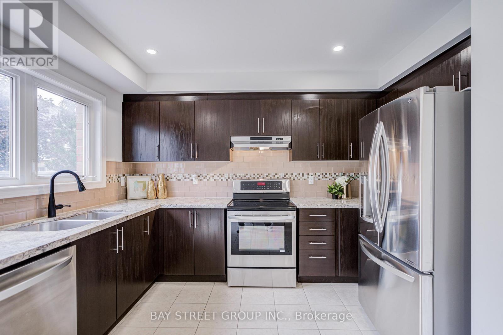 22 Latitude Lane, Whitchurch-Stouffville, Ontario L4A 0T1 - Photo 19 - N13465370