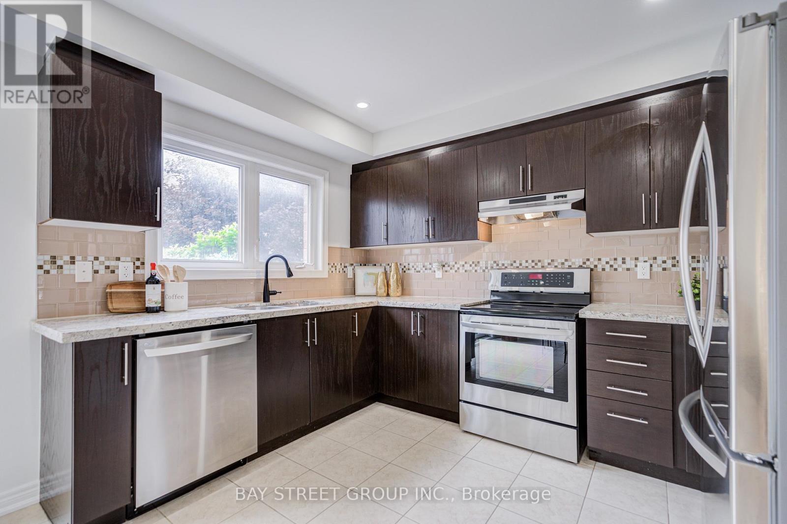 22 Latitude Lane, Whitchurch-Stouffville, Ontario L4A 0T1 - Photo 20 - N13465370