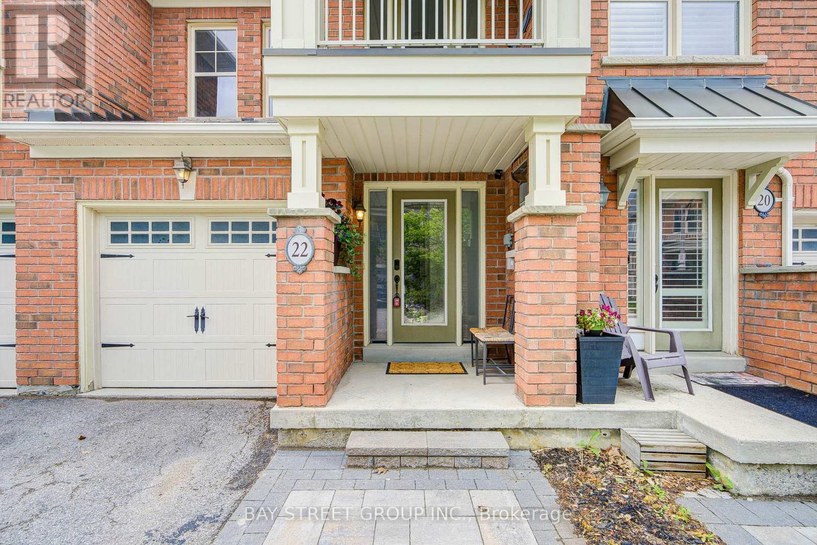 22 Latitude Lane, Whitchurch-Stouffville, Ontario L4A 0T1 - Photo 3 - N13465370