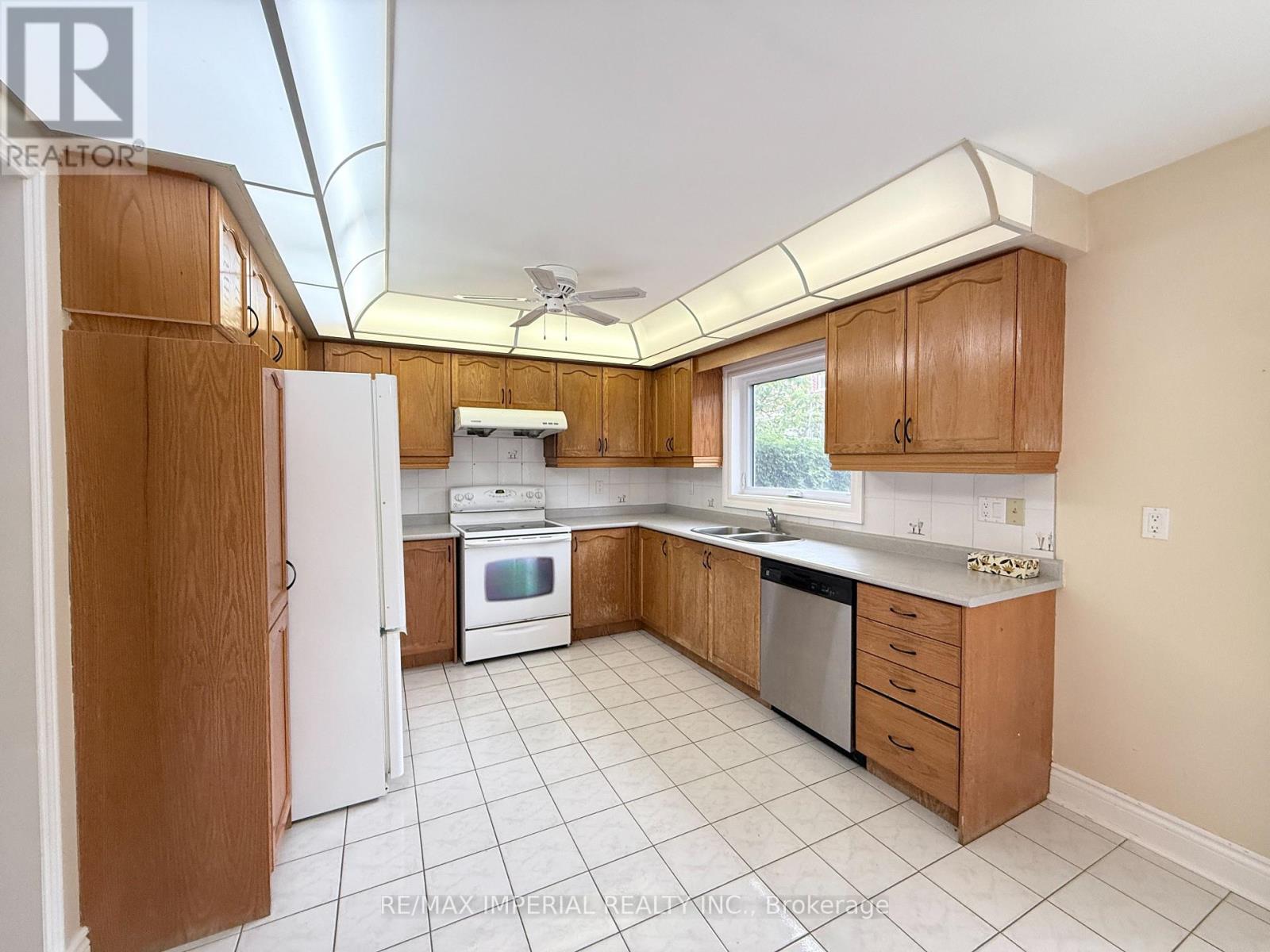 5735 Tayside Crescent, Mississauga, Ontario  L5M 5J4 - Photo 22 - W13465318