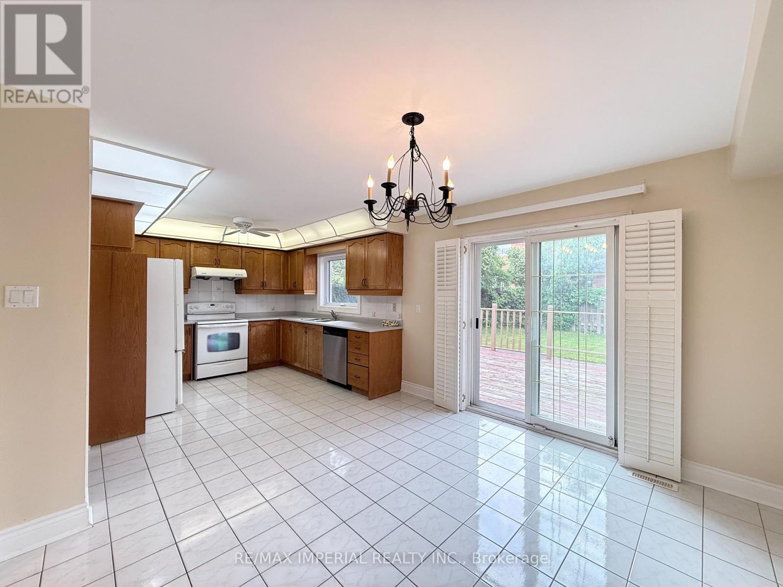 5735 Tayside Crescent, Mississauga, Ontario  L5M 5J4 - Photo 23 - W13465318