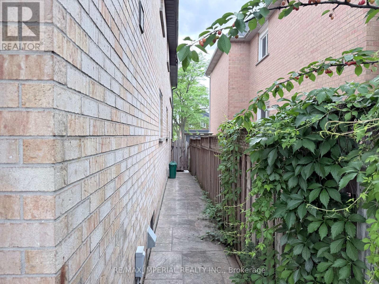 5735 Tayside Crescent, Mississauga, Ontario  L5M 5J4 - Photo 26 - W13465318