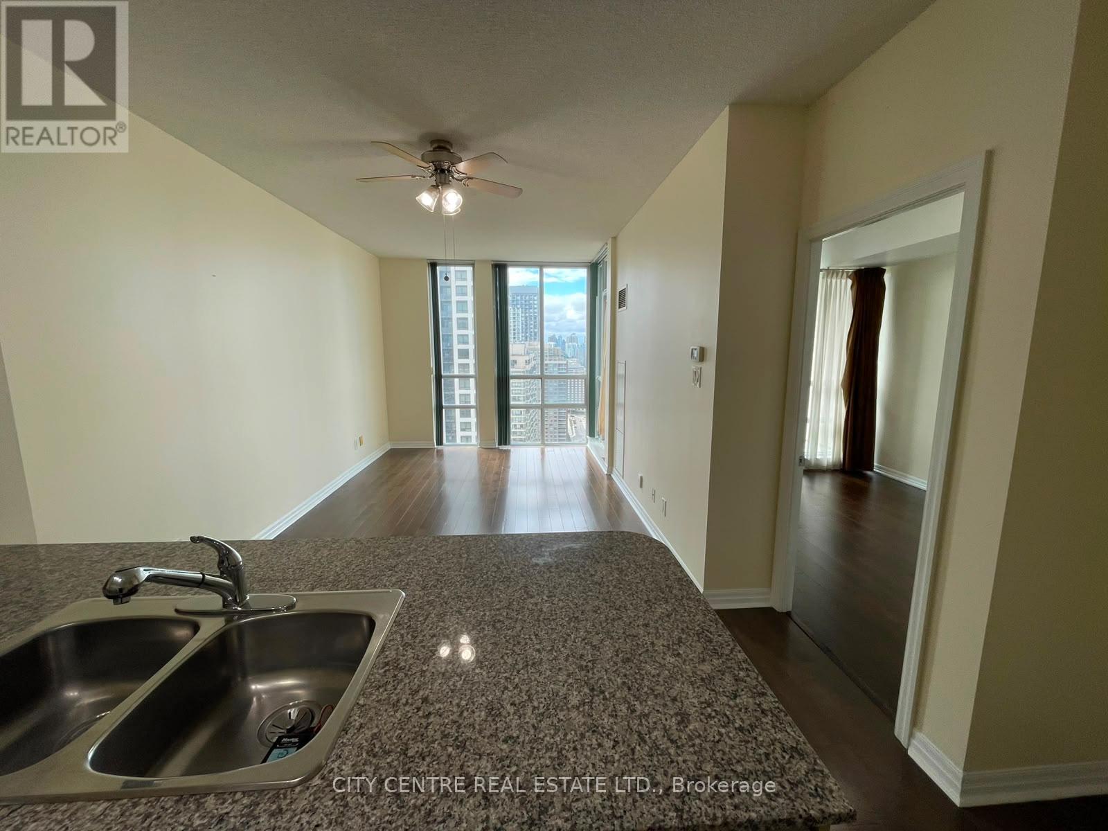 2910 - 3515 Kariya Drive, Mississauga, Ontario  L5B 0C1 - Photo 5 - W13465390