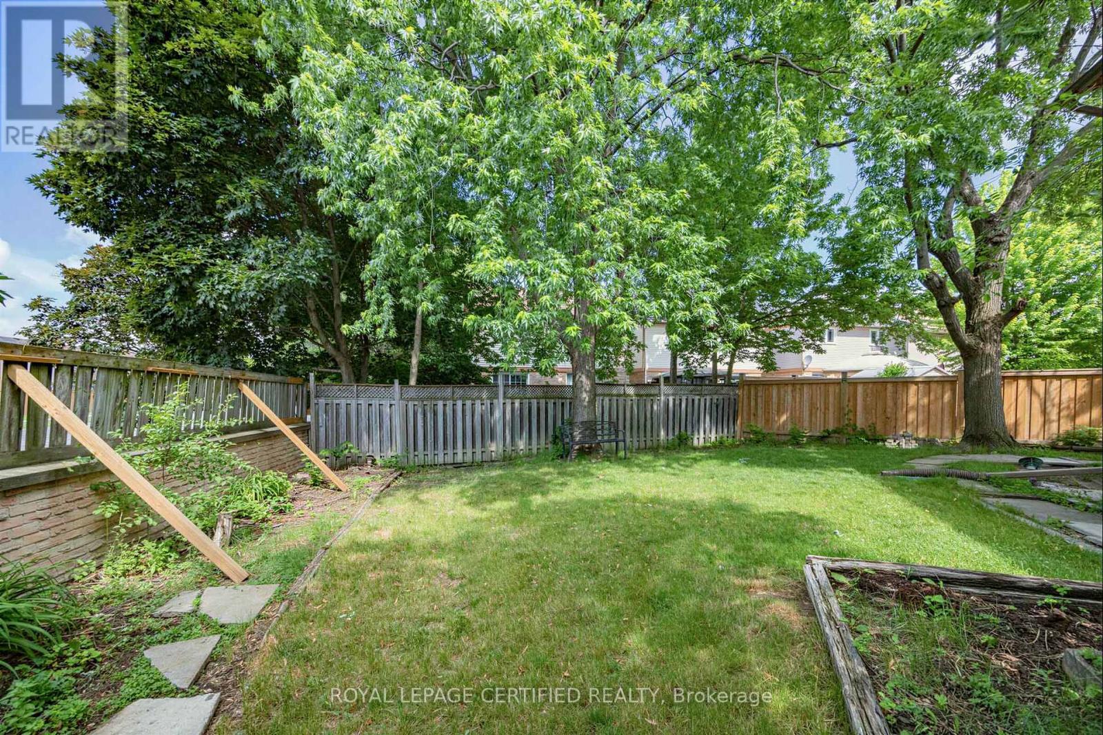 22 Borden Hill Court, Brampton, Ontario  L6S 3K7 - Photo 37 - W13465396