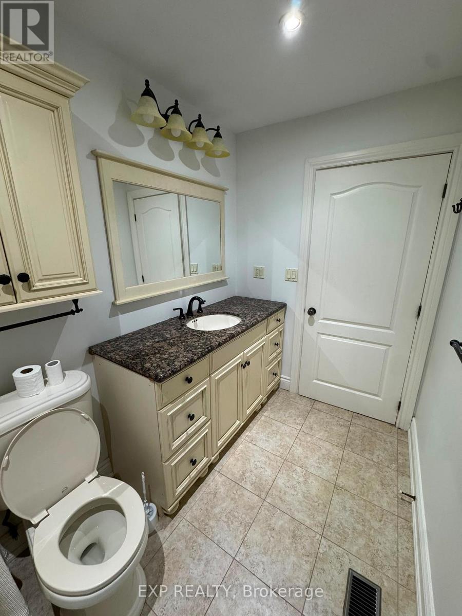 Upper - 1175 Pinegrove Road, Oakville, Ontario  L6L 2W3 - Photo 14 - W13465406